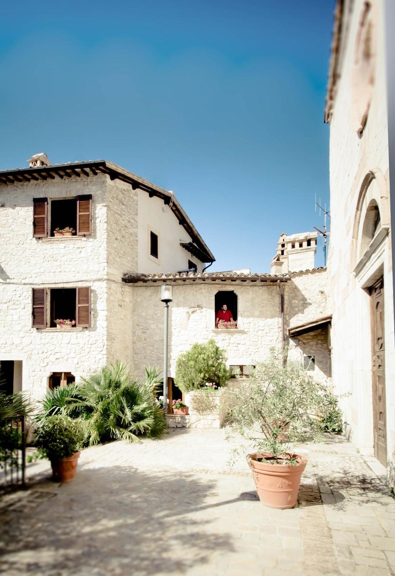 Borgo San Valentino Aparthotel Arrone Exterior photo